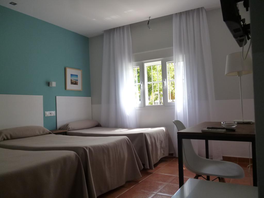 Hostal Las Cumbres Conil De La Frontera Exterior foto