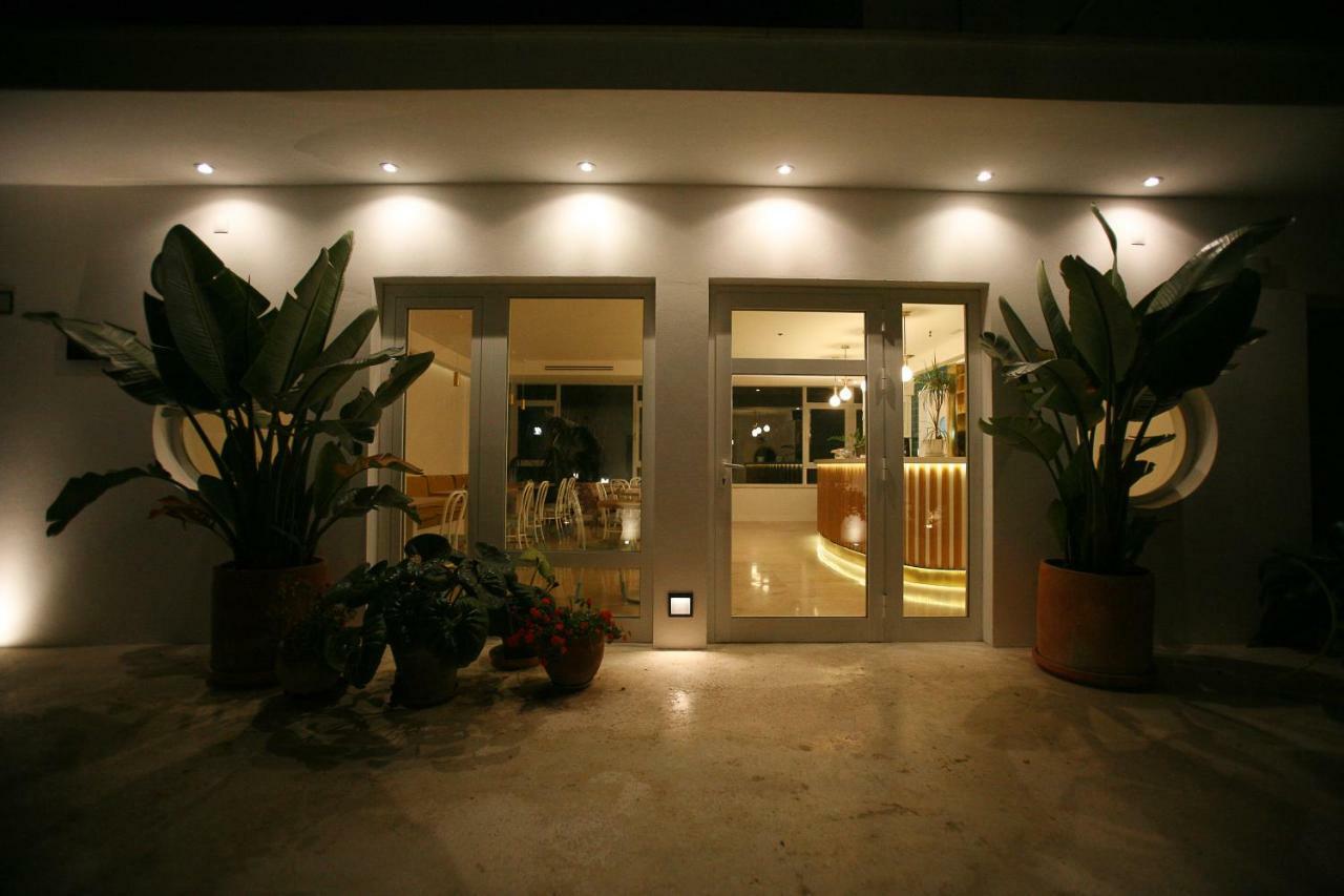 Hostal Las Cumbres Conil De La Frontera Exterior foto