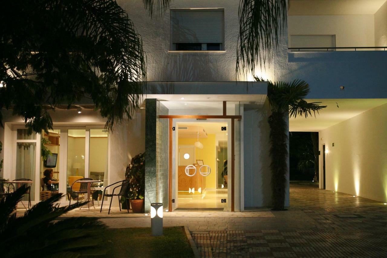 Hostal Las Cumbres Conil De La Frontera Exterior foto